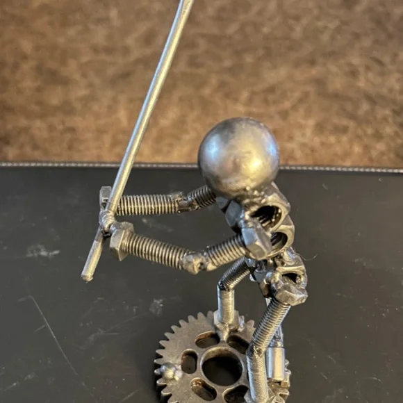 Nuts & Bolts GOLFER Metal Artwork FIGURINE -GOLFER GIFT - Picture 15 of 16